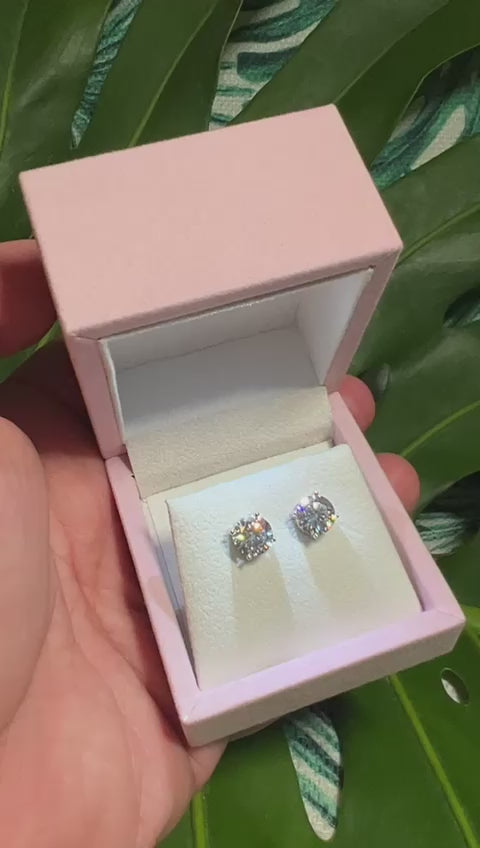 Diamond Screwback Stud Earrings